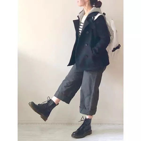 Dr Martens ドクターマーチン の靴を大人可愛く カジュアルおしゃれな辛口シューズコーデ9選 ローリエプレス