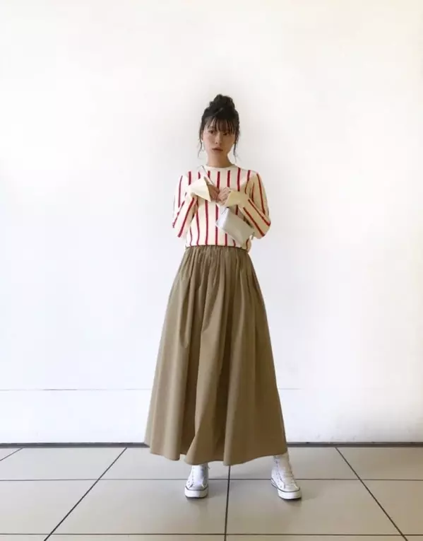 19年春はベージュのロングスカートでシンプルに 上品カジュアルなスカートコーデ10選 ローリエプレス
