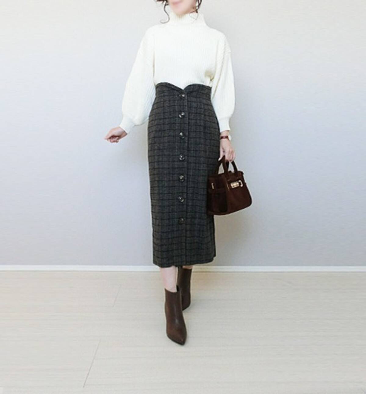 大人世代こそ穿くべき ひざ下ロングタイトスカート の攻略コーデ4選 ローリエプレス