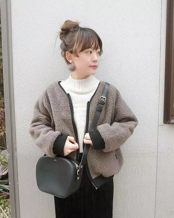 おしゃれで暖かい襟高ニットにはどんな種類がある 人気の襟高ニットの特徴 コーデまとめ12選 ローリエプレス