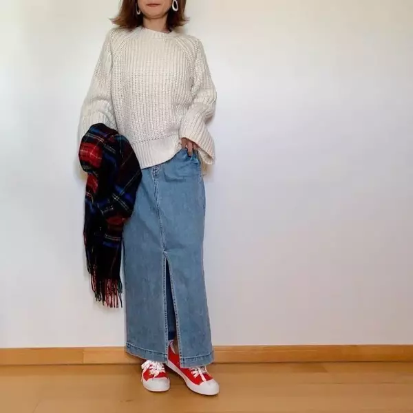 19冬は ゆるめな白ニット が使える ほっこり大人可愛い 人気のホワイトニットコーデまとめ13選 ローリエプレス