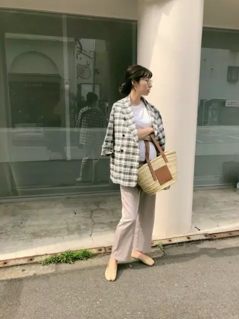 マタニティママに贈る 楽だけどカジュアルすぎない きれいめ通勤コーデ4選 ローリエプレス