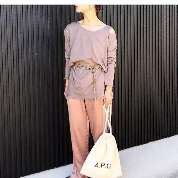 ベルトで今っぽいメリハリを効かせて 春版 おしゃれなベルトの着こなし ローリエプレス