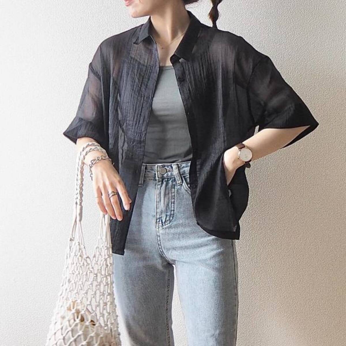 Gu ジーユー のシアートップスにトライ プチプラでオシャレな旬の透けトップスコーデ15選 ローリエプレス