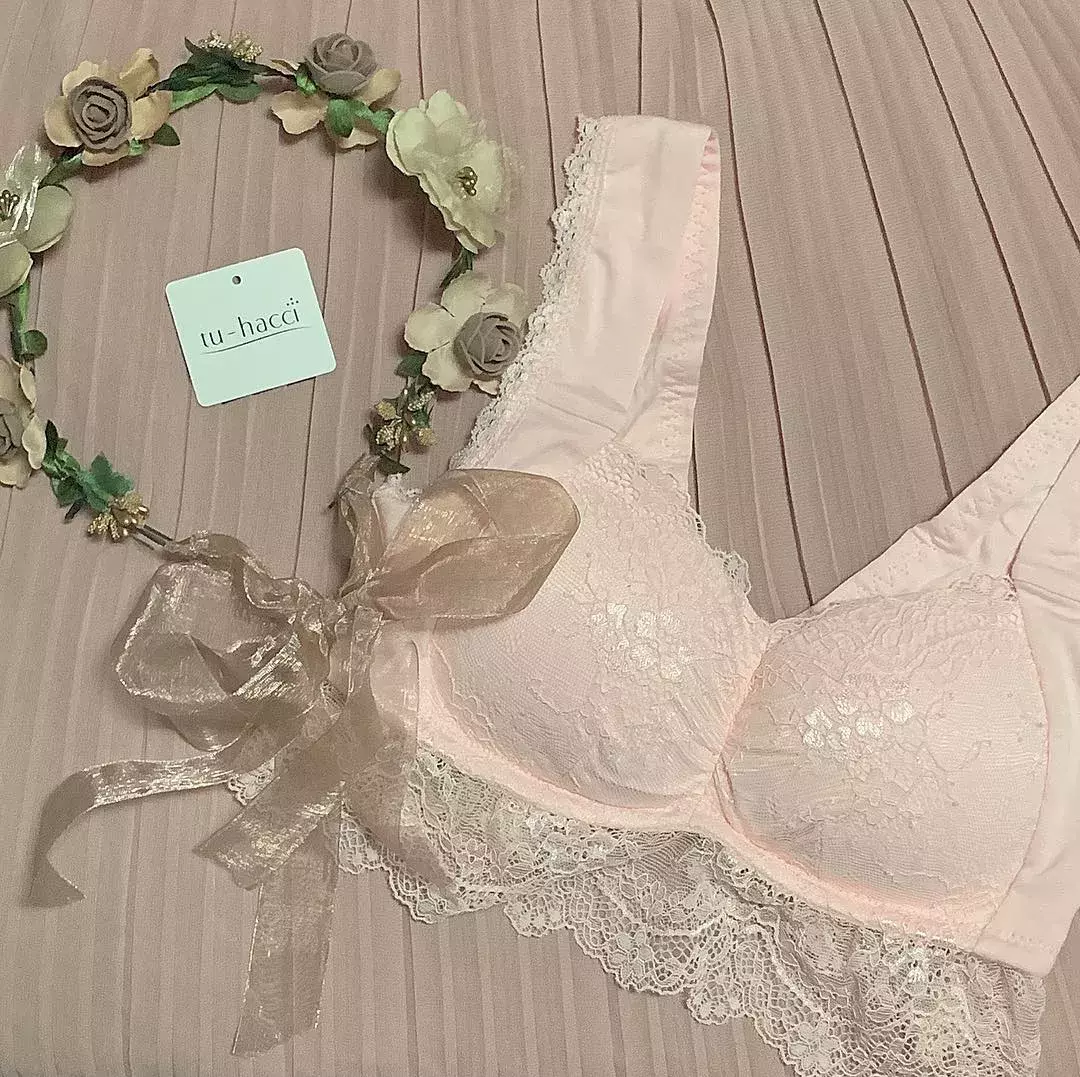 Dカップの大きさ 男女の本音を大公開 美バストになる方法も必見 ローリエプレス