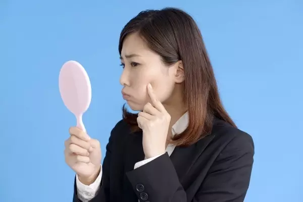 思春期ニキビの原因や治し方をご紹介 即効で治すケア方法やng行動も ローリエプレス