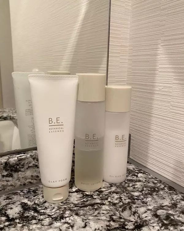 頬の毛穴が気になる人必見 詰まり たるみに効果的なケア法を紹介 ローリエプレス