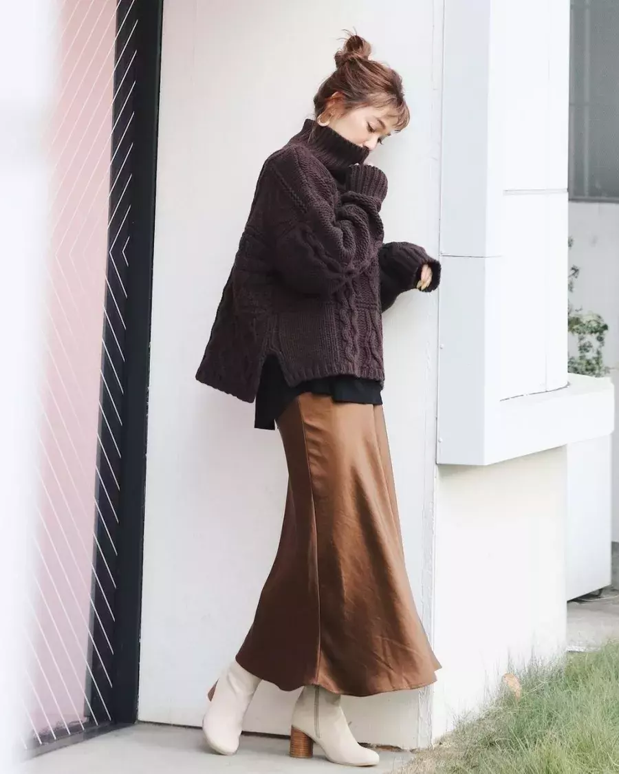 茶色ニットのおしゃれコーデ術 ブラウンと相性の良い色もチェック ローリエプレス