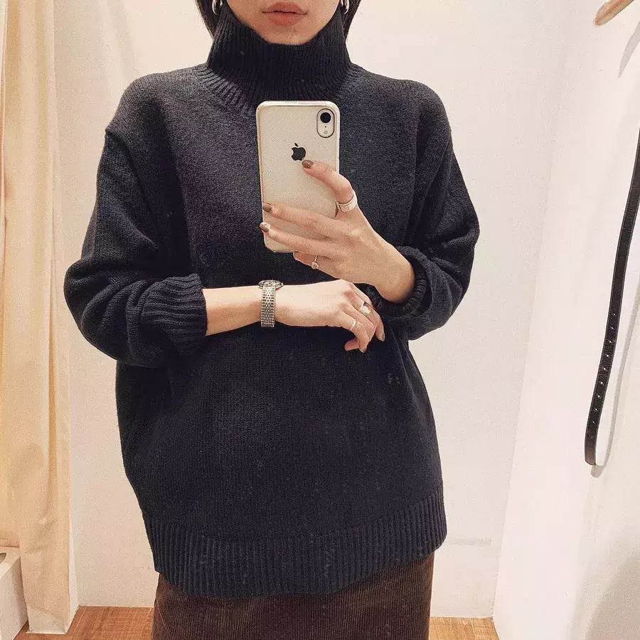 黒ニットを使ったレディースコーデ おすすめファッションを徹底解説 ローリエプレス 黒ニットを使ったレディースコーデ おすすめファッションを徹底解説 ローリエプレス