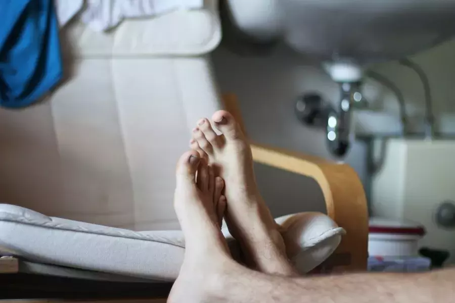 パンプスがパカパカ脱げるときの対処法 正しい靴選びとポイントも解説 ローリエプレス パンプスがパカパカ脱げるときの対処法 正しい靴選びとポイントも解説 ローリエプレス