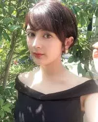 セルフカットでボブにする方法とは 切り方やポイントを徹底解説 ローリエプレス