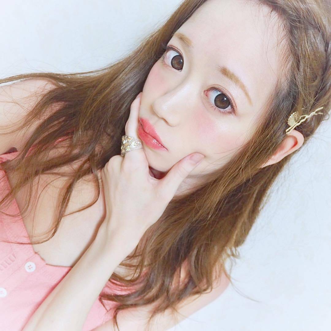 長い前髪の簡単ヘアアレンジ特集 髪の長さ シーン別に紹介します ローリエプレス