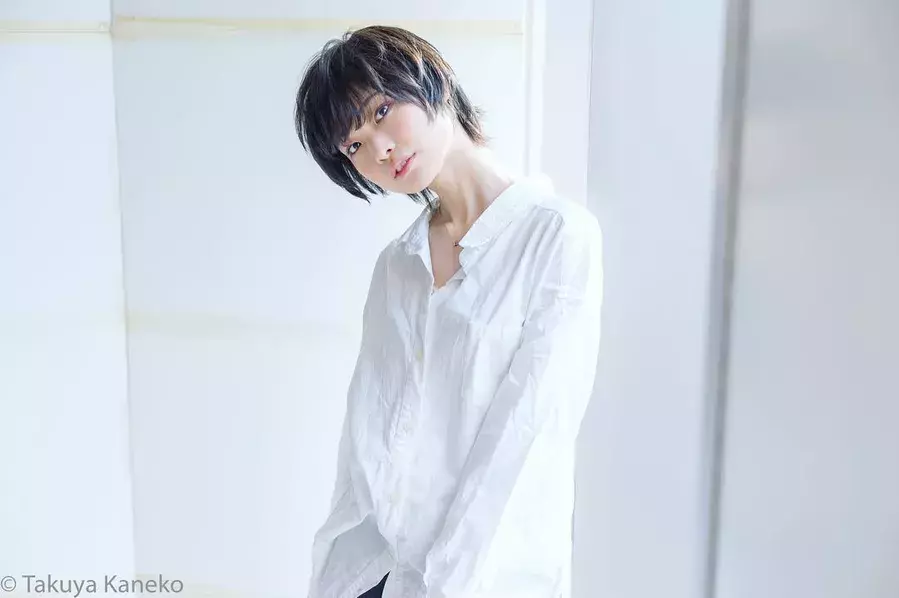 ワックスの付け方 選び方を徹底解説 レングス別ヘアスタイルも必見 ローリエプレス