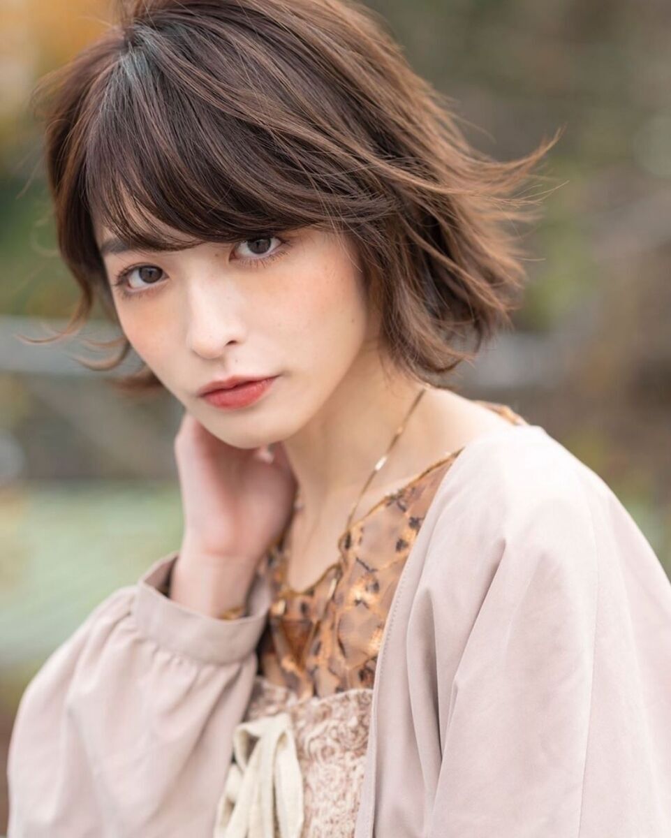 小顔に見える髪型＆ヘアアレンジ特集♡顔の形・レングス別にご紹介♪ ローリエプレス