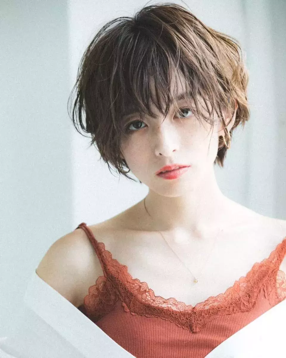 ショート グラデーションカラーは相性抜群 おすすめカラーを大公開 ローリエプレス