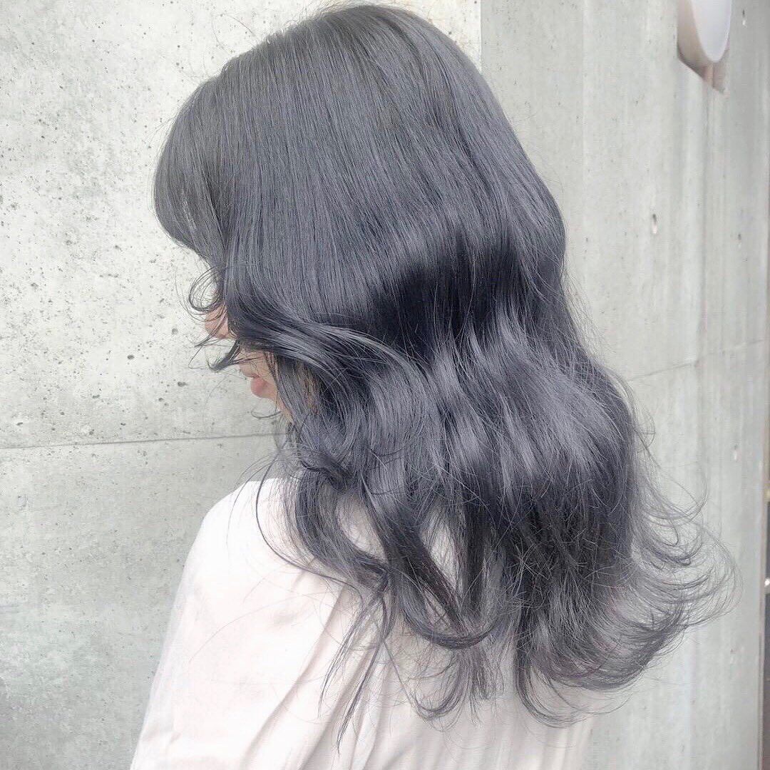 青系の髪色で透明感をゲット♡魅力たっぷりのブルーヘアカラーを紹介！ ローリエプレス