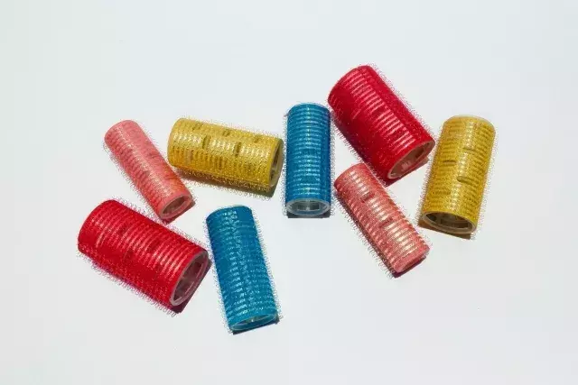 不器用ボブさんでも簡単に カーラーの巻き方とヘアカタログを一挙公開 ローリエプレス