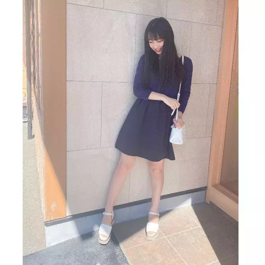 貧乳好きな男性の心理や理由を徹底解説 小さい胸のメリットも必見 ローリエプレス