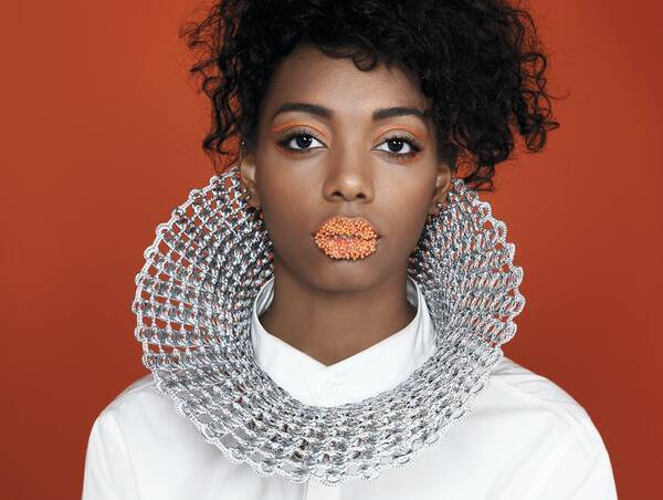 アバンギャルドとは 意味や特徴 使い方から対義語まで徹底解説 ローリエプレス 2 2