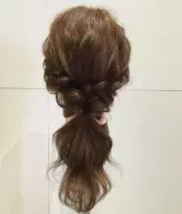 おしゃれな ノットヘアー のやり方 海外でも大人気の注目スタイル ローリエプレス