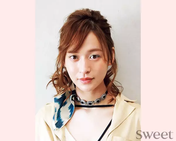 ヘアアレンジ動画 くるりんぱ シュシュで作る愛されスタイル Sweet Shima 奈良裕也先生 ローリエプレス