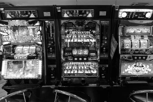 ギャンブル依存症の実態とは パチンコで地獄を経験した男性の告白 ローリエプレス