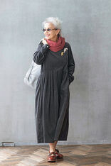 結城アンナのコーデが60代から支持される理由は？ 夫・岩城滉一もアドバイス