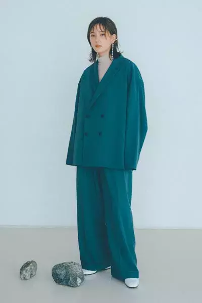 ユニクロetc 本田翼がメンズ服の着こなし例をご紹介 彼とのリンクコーデの参考に ローリエプレス