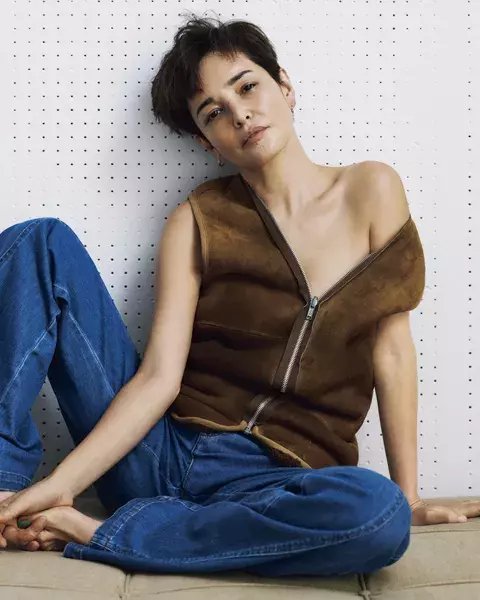 梨花がショートカットにイメチェン ユニセックスな服をハンサム セクシーに纏う ローリエプレス