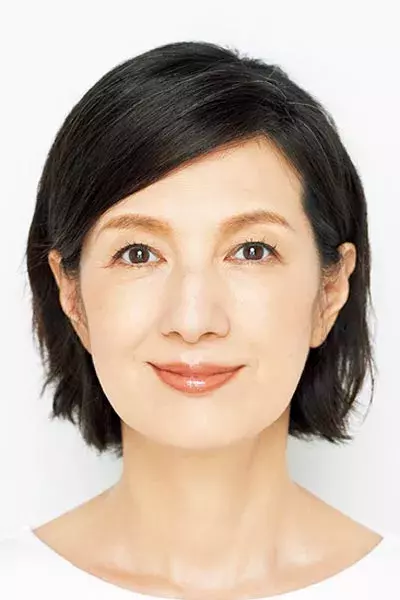 目頭 だけ 光れば顔に透明感が 大人世代にこそおすすめのテクをヘア メイク山本浩未が伝授 ローリエプレス