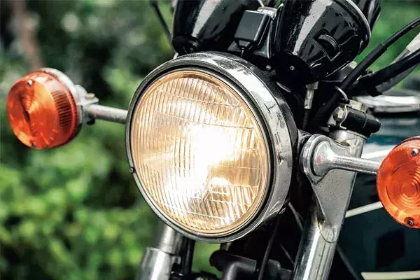 ケンドーコバヤシが愛車カワサキz1と登場 15年前 青玉虫に目を付けた俺を絶賛して 笑 インタビュー ローリエプレス