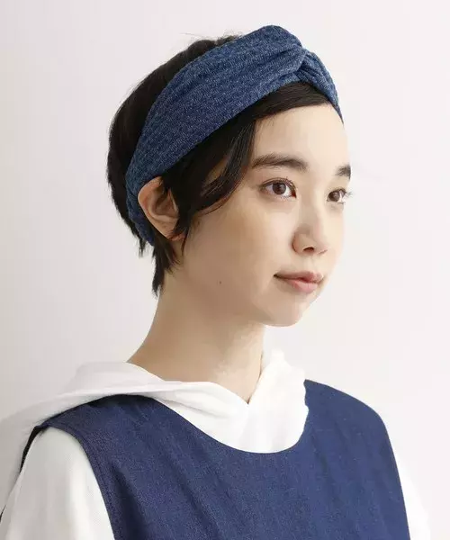 暑い時期に特にオススメ ターバン ヘアバンド使いでコーデに差をつけよう ローリエプレス 暑い時期に特にオススメ ターバン ヘアバンド使いでコーデに差をつけよう ローリエプレス