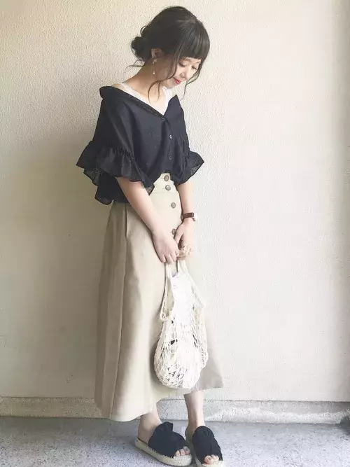 Guコーデで夏をおしゃれに楽しんじゃお ワンピースから小物までをご紹介 ローリエプレス Guコーデで夏をおしゃれに楽しんじゃお ワンピースから小物までをご紹介 ローリエプレス