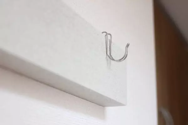 連載 シンプルだけどかなり使える 無印の 壁に付けられる家具 長押 活用法6つ ローリエプレス