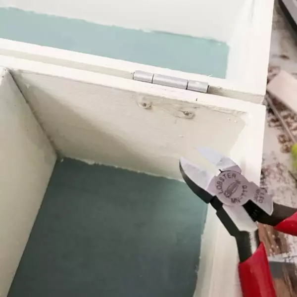 連載 100均材料でリカちゃん人形も収納できるクローゼットの作り方 ローリエプレス