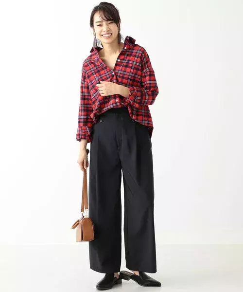 チェック柄で秋気分 チェックシャツ ブラウスのオトナ女子コーデ ローリエプレス チェック柄で秋気分 チェックシャツ ブラウスのオトナ女子コーデ ローリエプレス