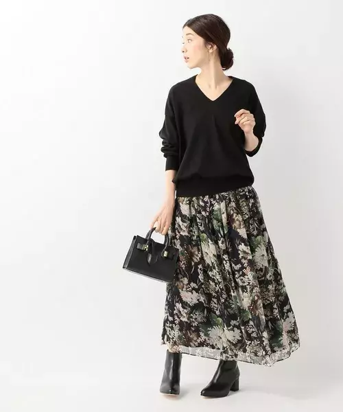 今から春まで使える 花柄スカート が欲しい 大人女子のカラー別コーデ特集 ローリエプレス