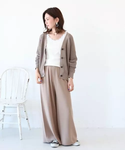 人気継続 リブワイドパンツ の色別おしゃれコーデ15選 ローリエプレス