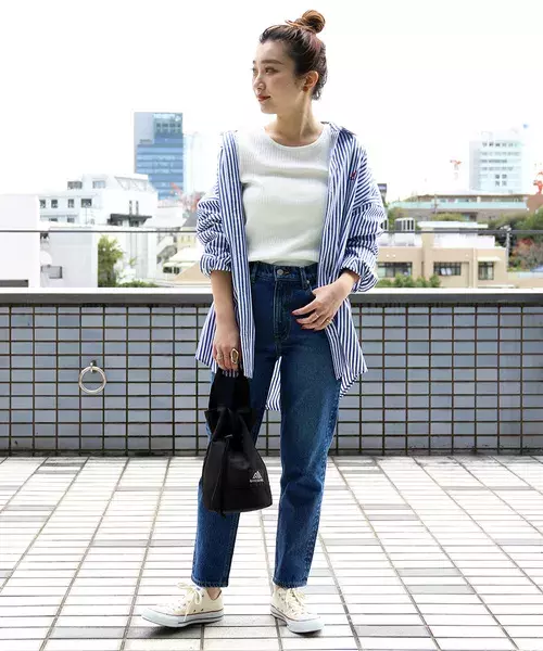 ゆるっと着こなして今っぽく ビッグシルエットのシャツ に合わせた春コーデ15選 ローリエプレス