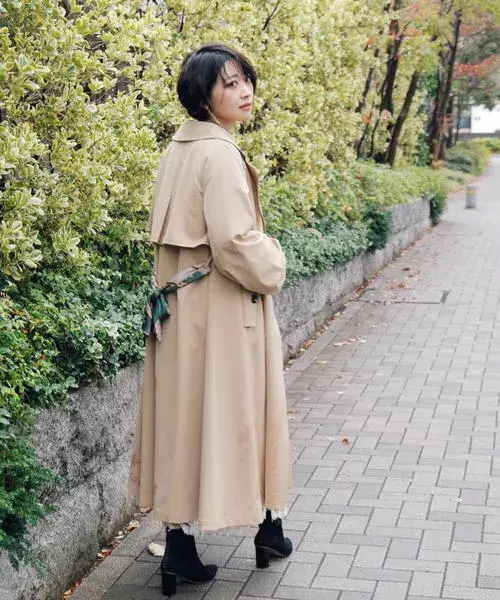 巻けなくてもok 旬な スカーフ を簡単にコーデに取り入れる方法 ローリエプレス 巻けなくてもok 旬な スカーフ を簡単にコーデに取り入れる方法 ローリエプレス