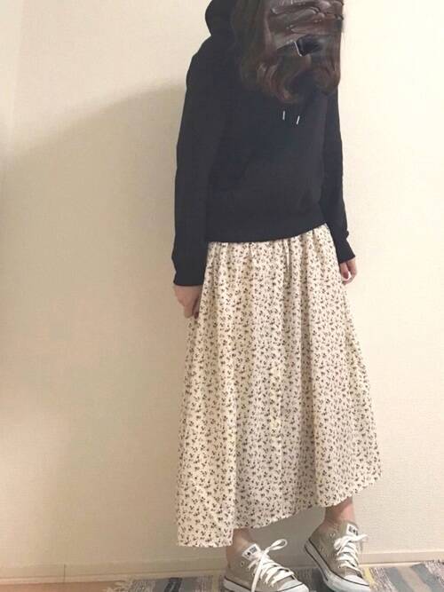 Gu の花柄ワンピースがかわいい 15パターンの着回し例をチェック ローリエプレス