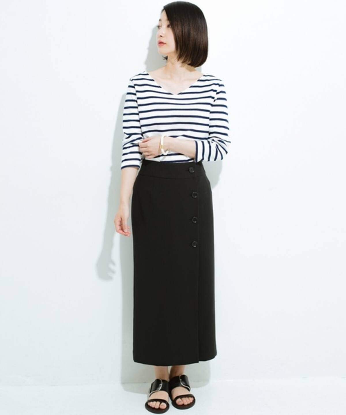 大活躍間違いなし 女っぽコーデを叶えるvネック ボーダートップス10選 ローリエプレス 大活躍間違いなし 女っぽコーデを叶えるvネック ボーダートップス10選 ローリエプレス