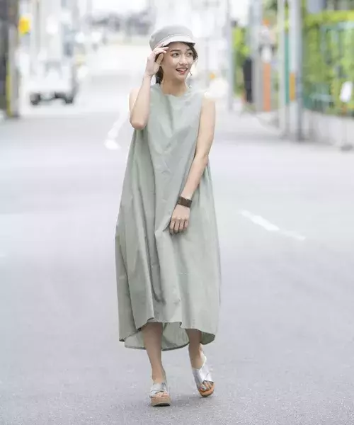 このワンピースが絶対可愛い 夏を楽しめる大人のワンピスタイル ローリエプレス