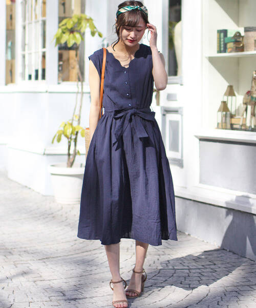 このワンピースが絶対可愛い 夏を楽しめる大人のワンピスタイル ローリエプレス