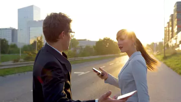 告白の返事を保留中にデートするのはあり 女性から誘う方法 男性心理を解説 ローリエプレス