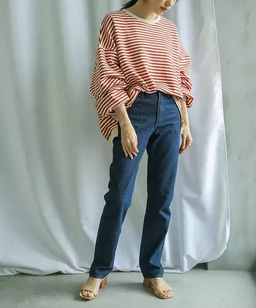 秋も欠かせない定番の ボーダー トップスもワンピースも着こなしを一挙紹介 ローリエプレス