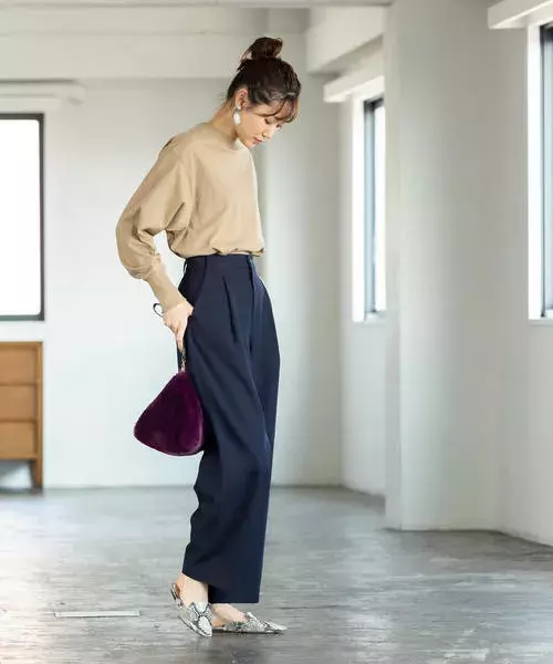 シンプルなコーデをもっとおしゃれに 秋らしく着こなすコツをご紹介 ローリエプレス