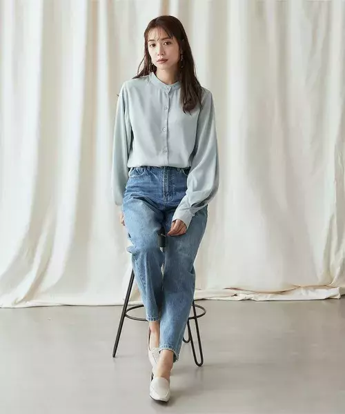 おしゃれ上級者さんが実践 シンプルコーデを おしゃれ見せするコツ ローリエプレス