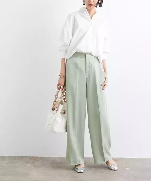 ライトグリーンパンツの春スタイル15選 フレッシュなアイテムで旬コーデ ローリエプレス