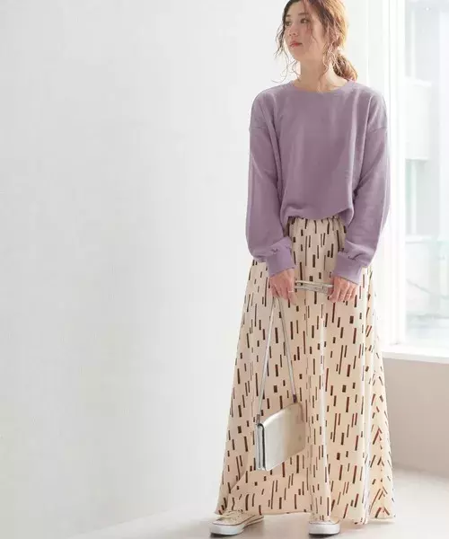 春も くすみカラー が人気 おしゃれな大人女子コーデをご紹介します ローリエプレス